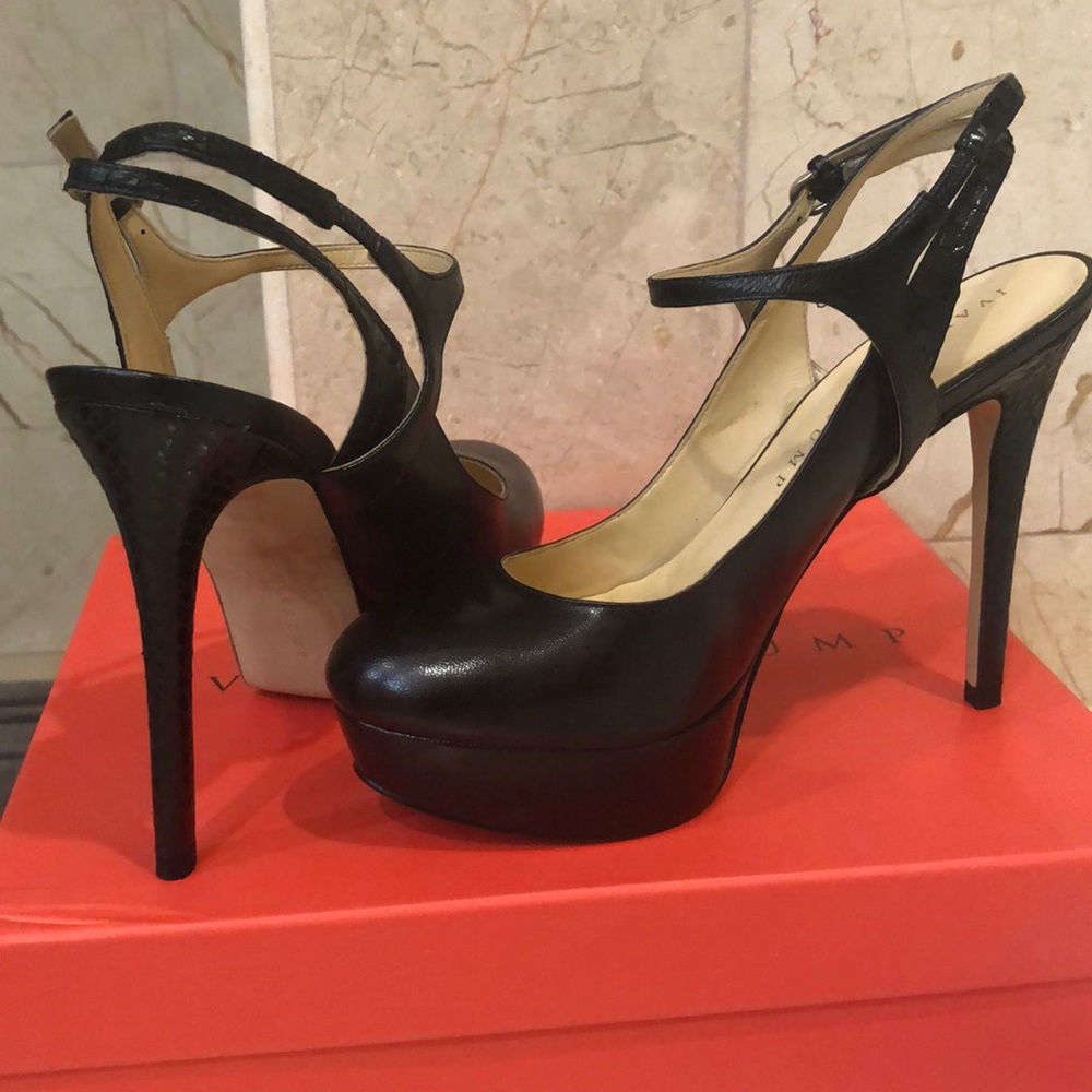 Ivanka Trump platform pumps